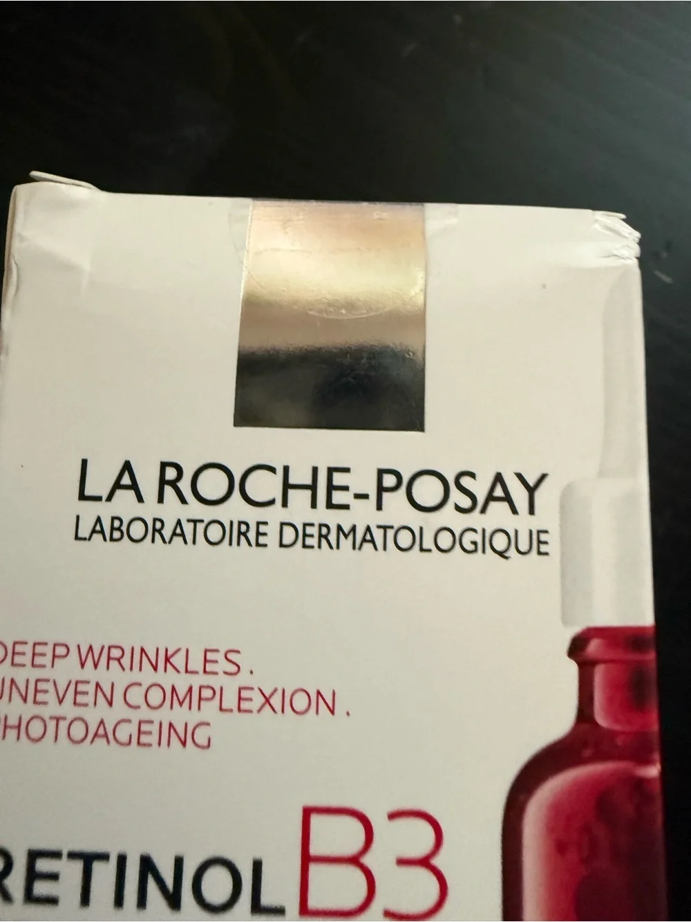 La Roche-Posay Retinol B3 Serum — White & Red