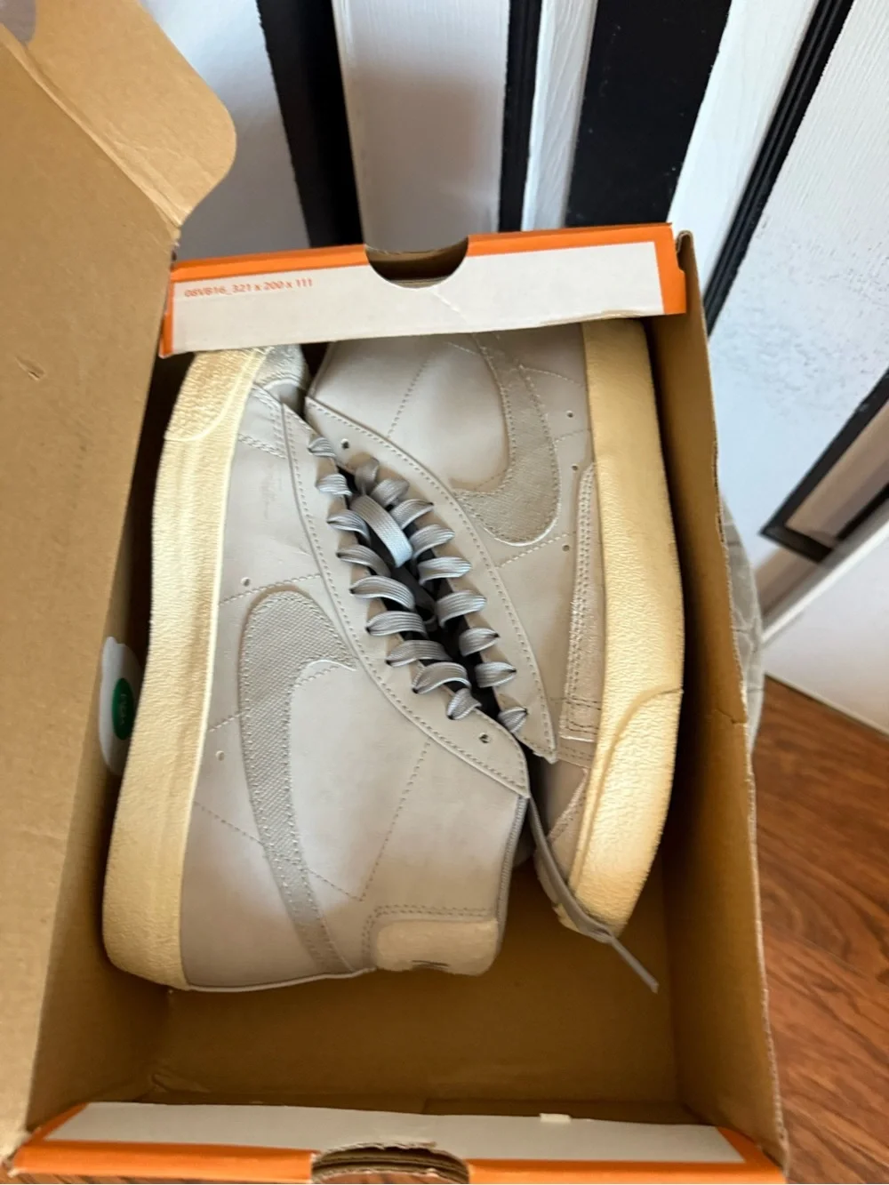 Nike high classic padded