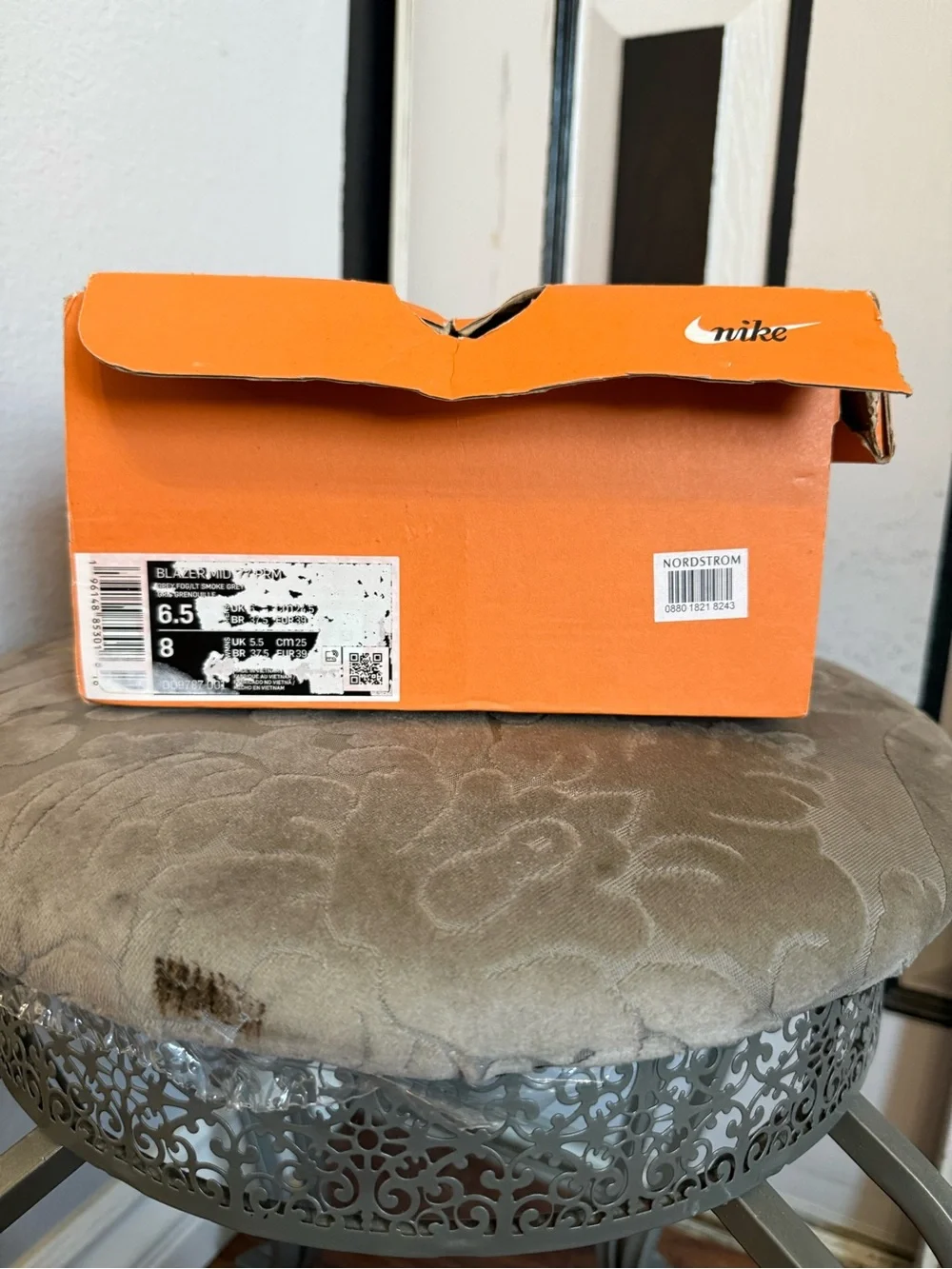 Nike soft neutral easy