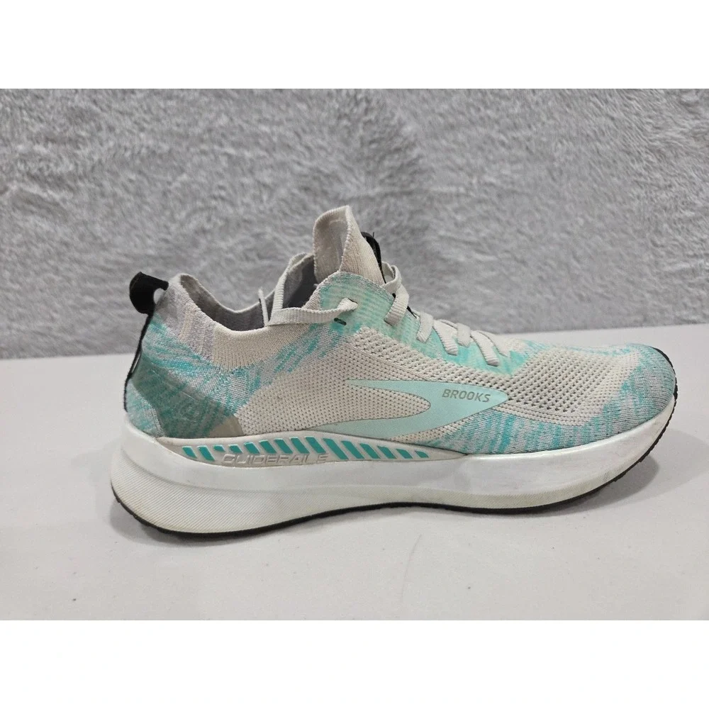 Brooks bedlam women