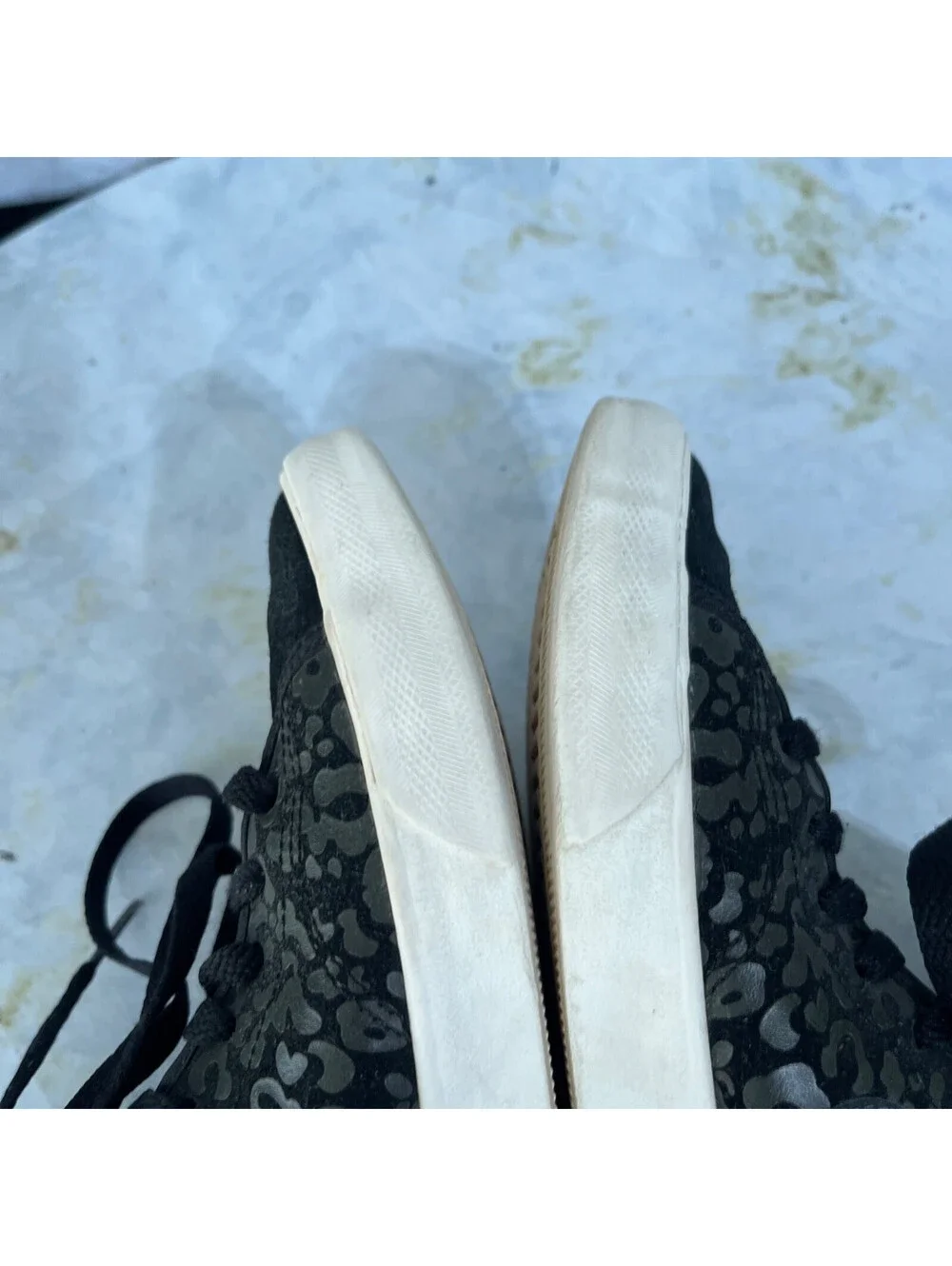 Nike midsole discoloration