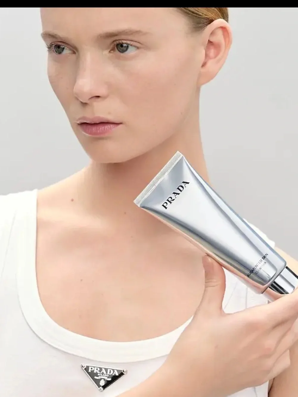 NEW PRADA Augmented Skin Cleaner - GN smart technology