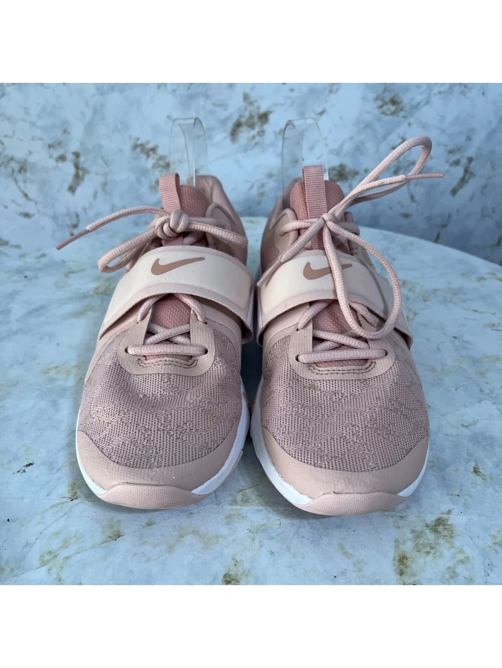 Nike strap discoloration