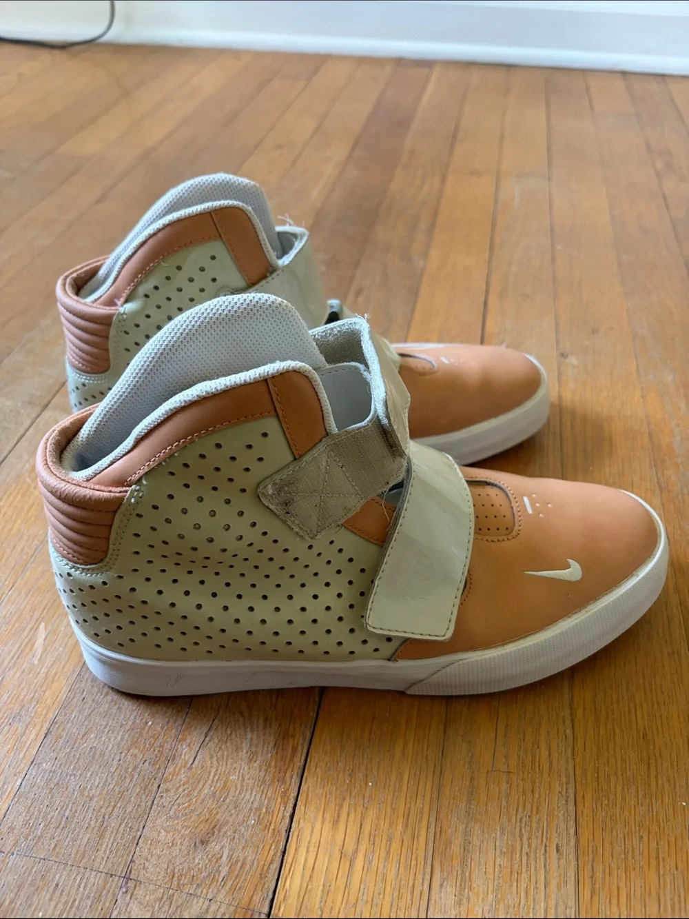 Nike high top