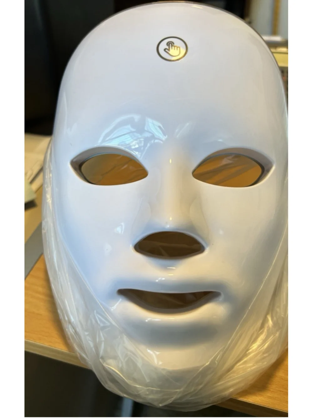 Beauty Mask 7 -Color LED One-Button Operation Portable and Rechargeable