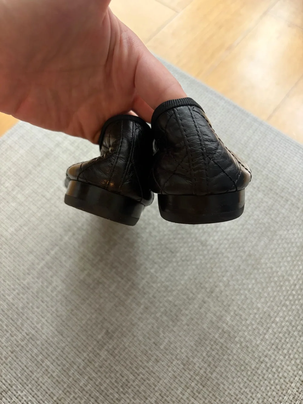CHANEL Black Quilted Leather CC Logo Ballet Flats