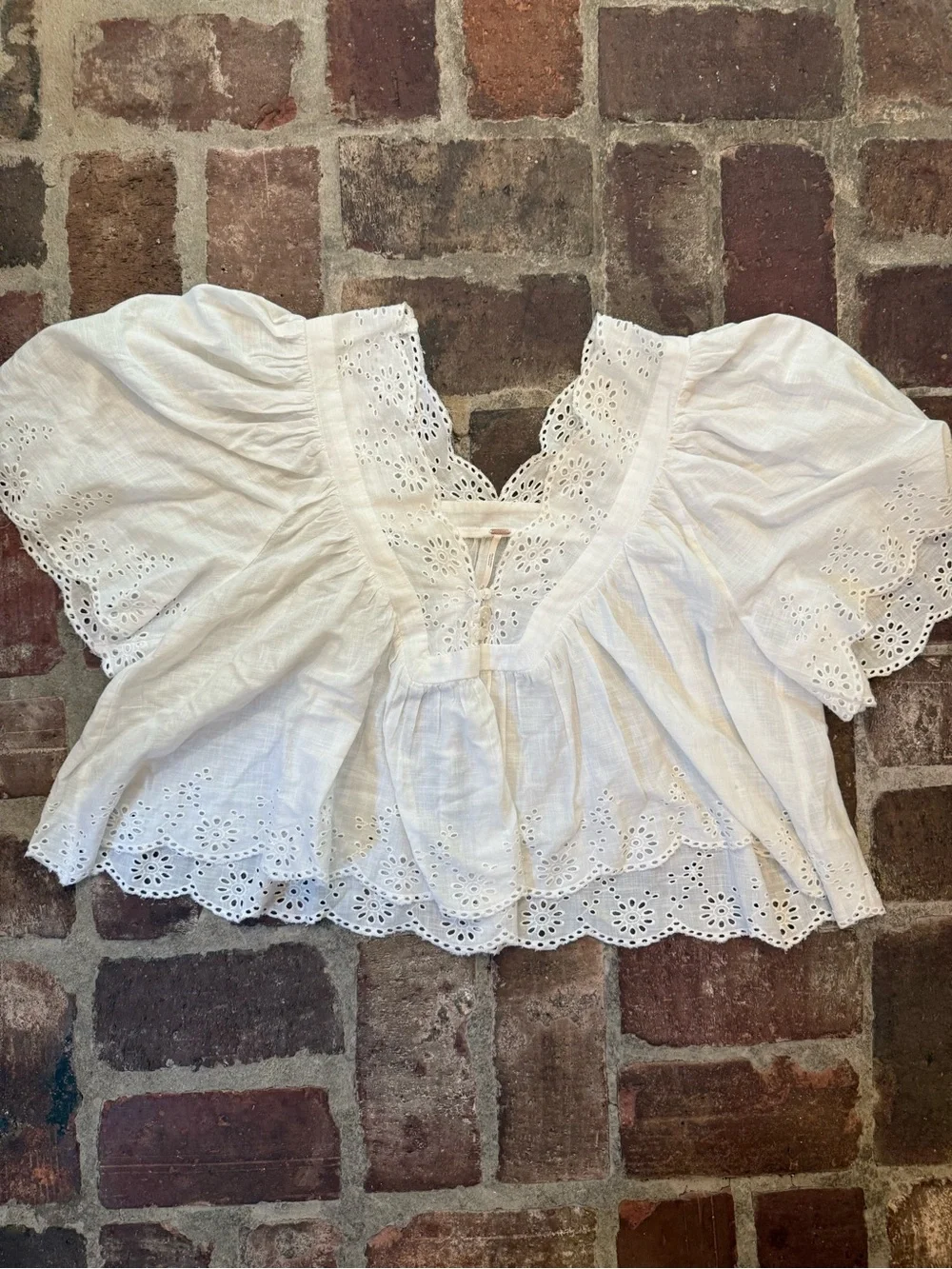 Free People White Eyelet V-Neck Peasant Blouse
