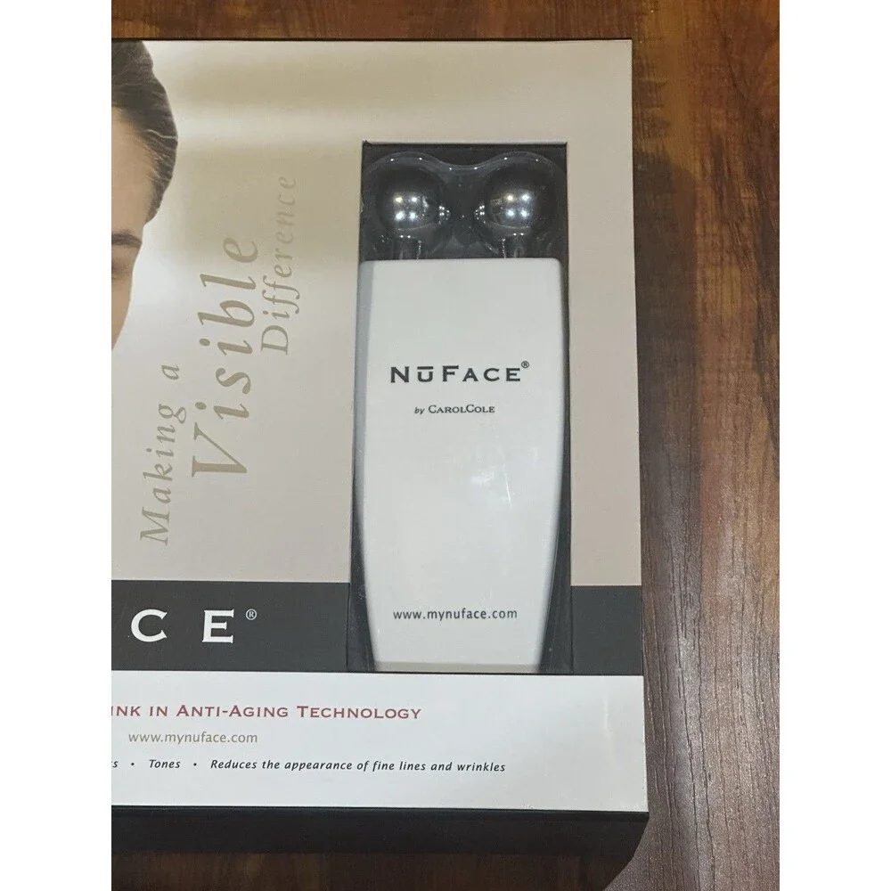 NuFACE by CarolCole Carol Cole Microcurrent Facial Toning System Kit