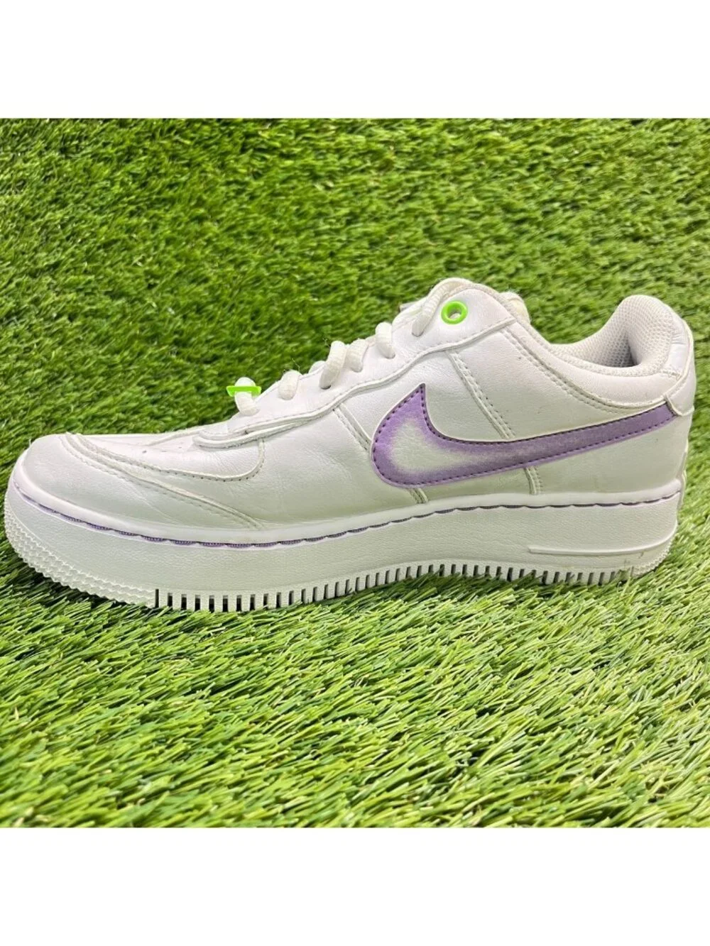 Nike please review