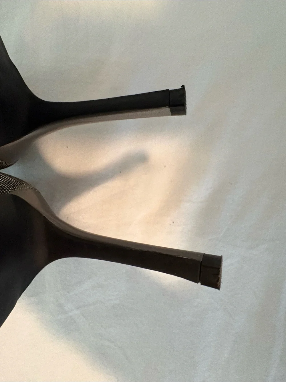 Guess pointed toe