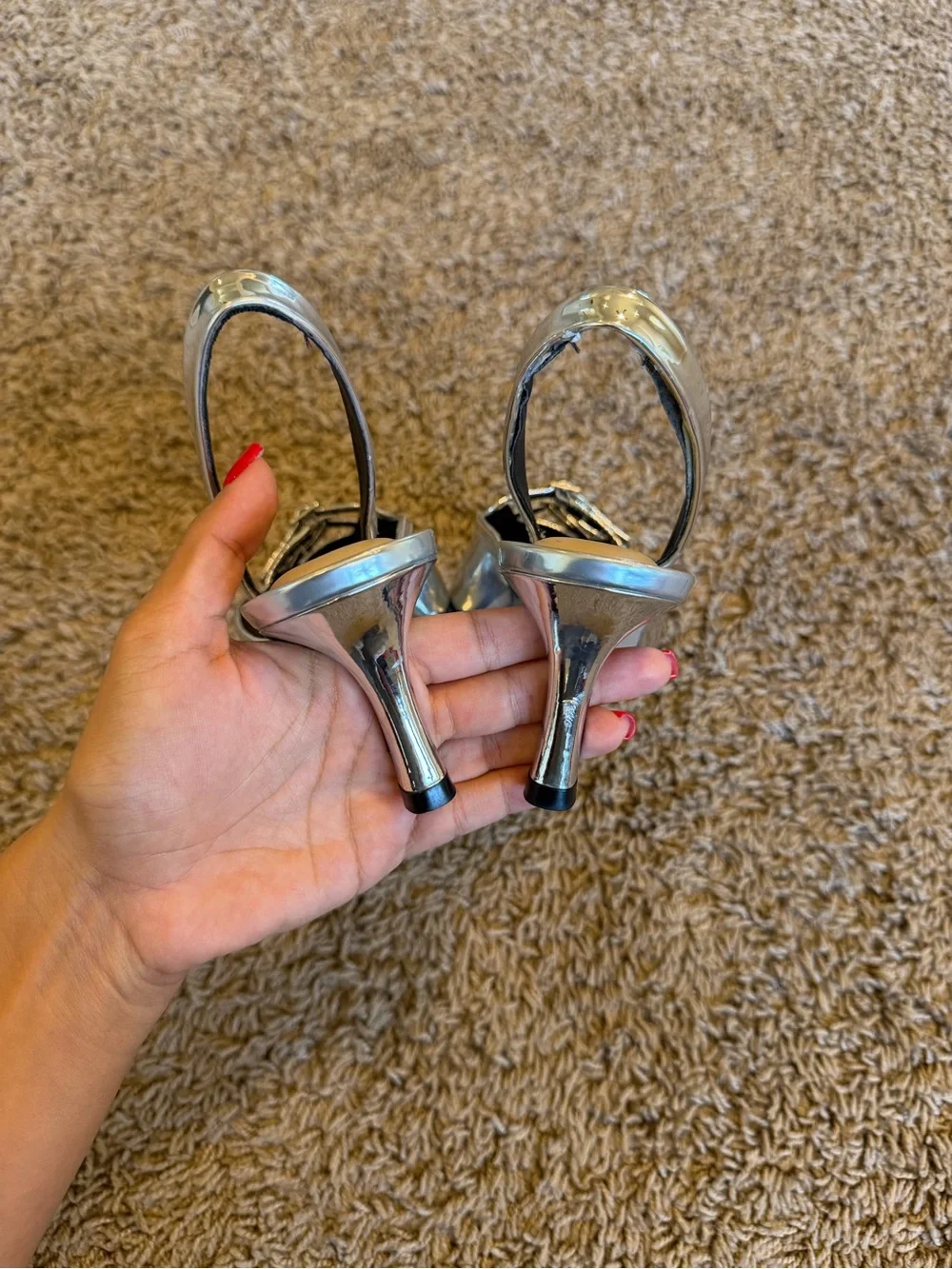 Gianni Bini 👠 pointed
