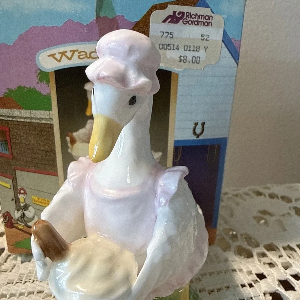 Mother Goose Baker Waddleville Country Porcelain Figurine 4