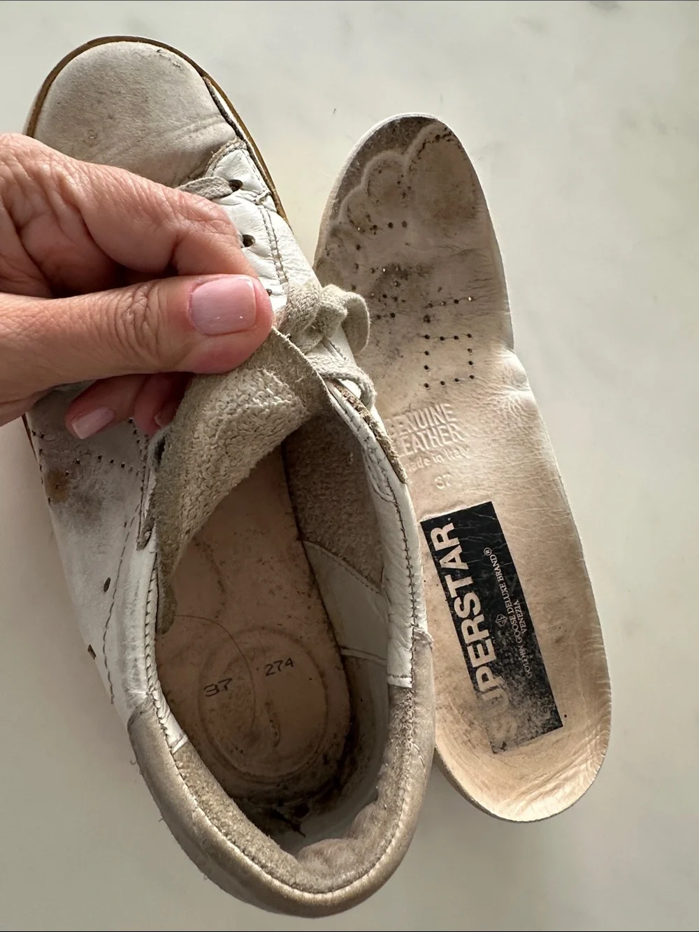 GOLDEN GOOSE SUPERSTAR White Leather w/light grey back size 37