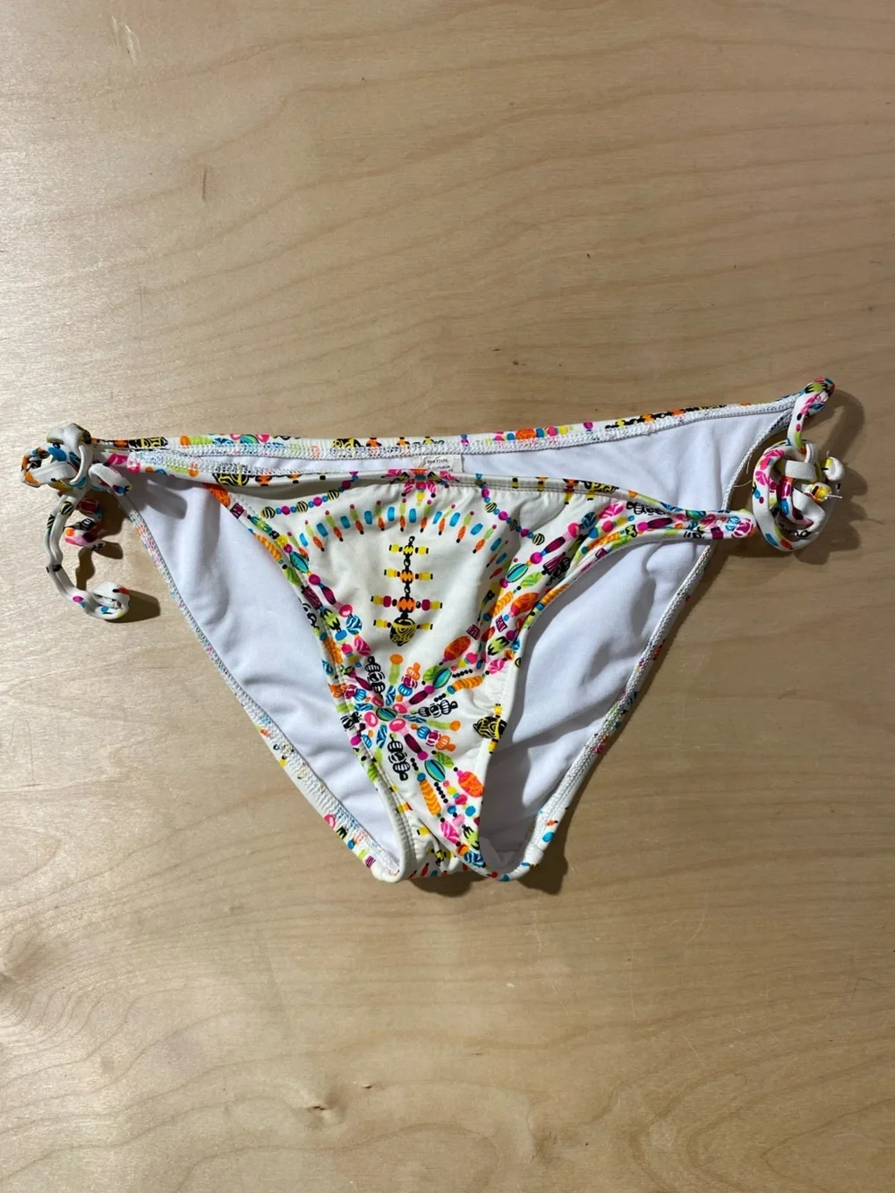 N/A bright multicolor
