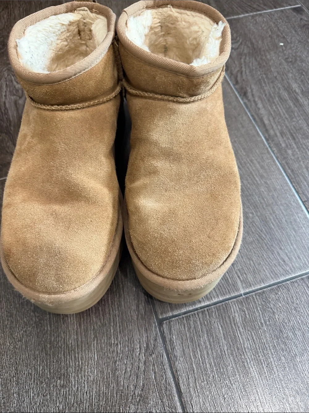 Ugg Mini Platform chestnut Boots Size 10