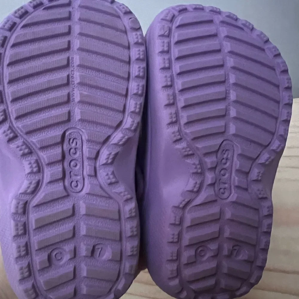 CROCS good used