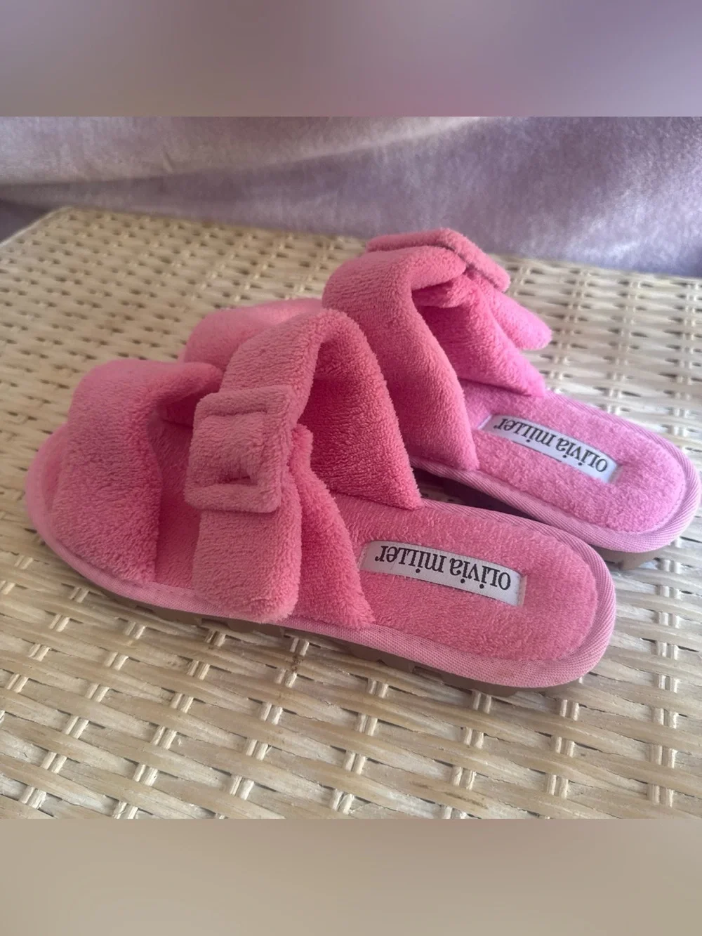 Size 8 Hot Pink Fuzzy Slides