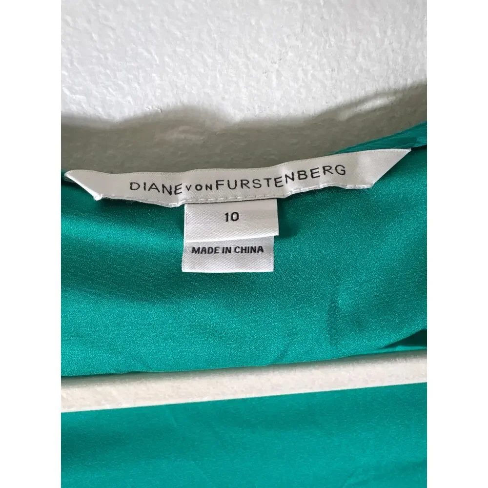 Diane Von Furstenberg shirt excellent