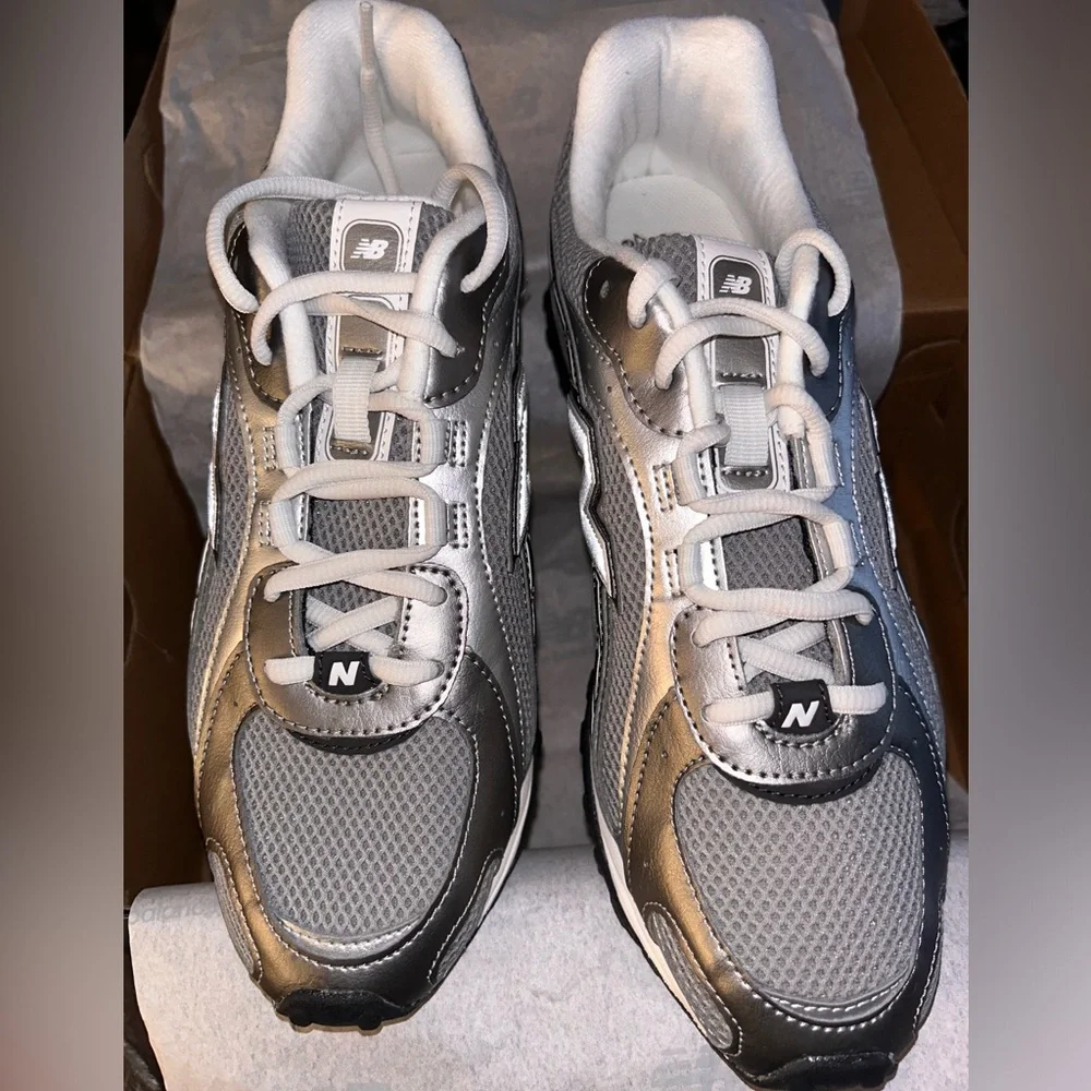 New Balance lightweight new