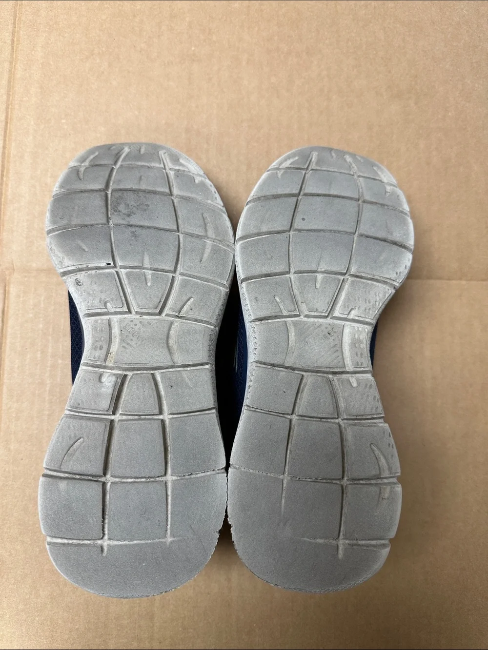 Skechers cushioned insole style