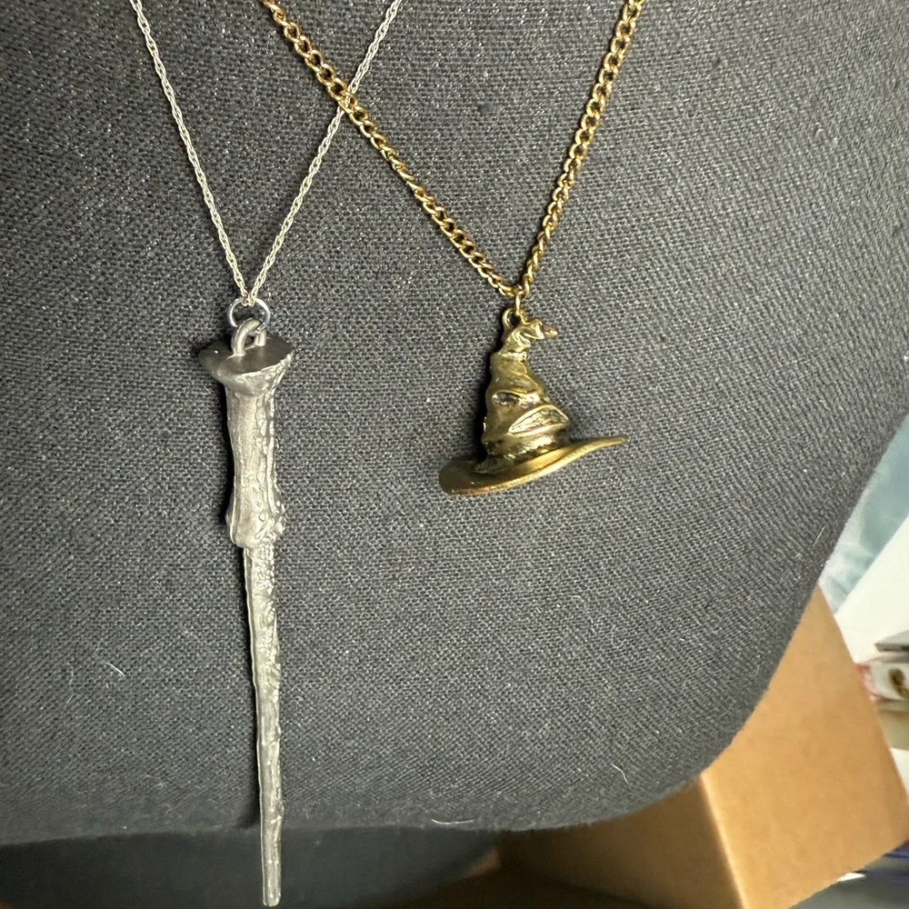 Harry Potter theme Gold and Silver Wand and Hat Necklace‎ Set