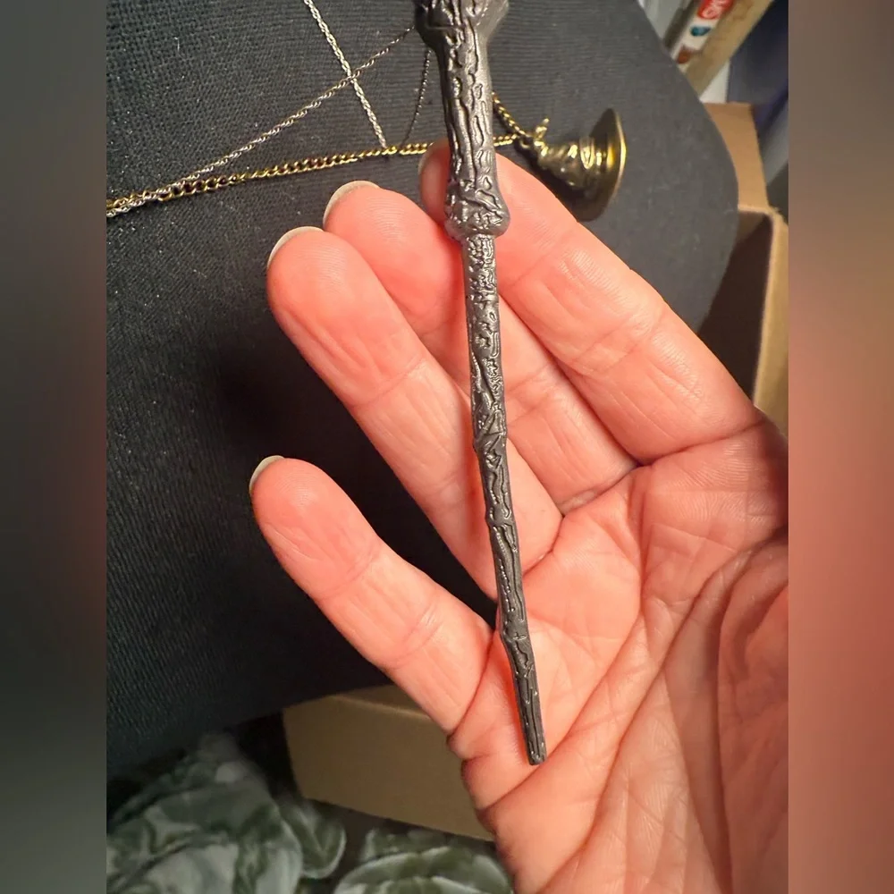 Harry Potter theme Gold and Silver Wand and Hat Necklace‎ Set