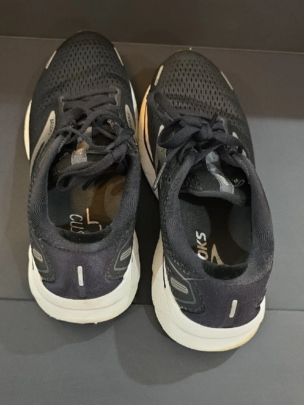 Brooks airflow secure fit