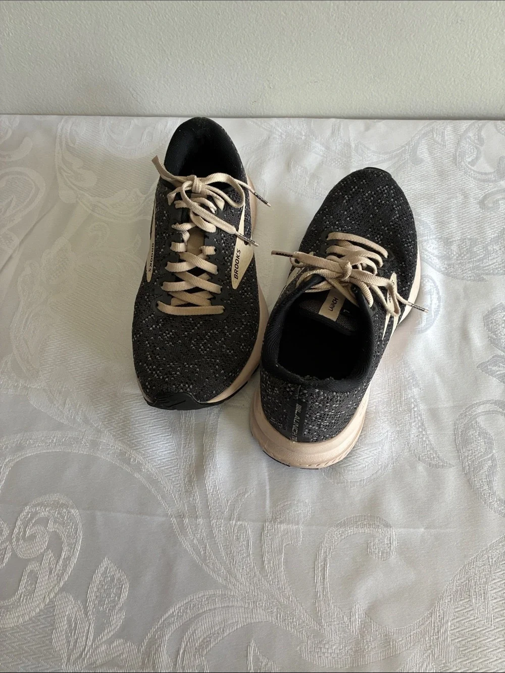 Brooks black shoes support
