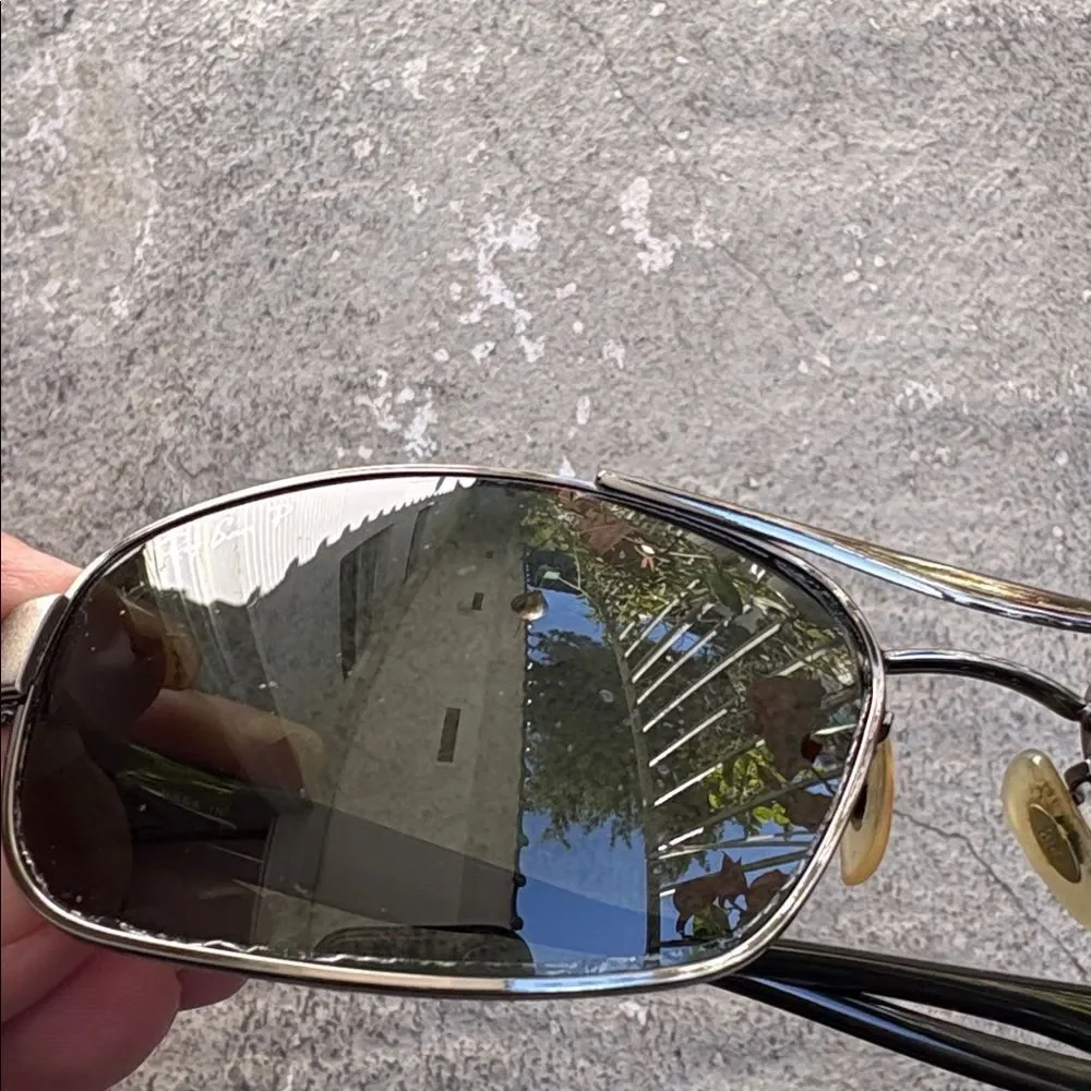 Ray-Ban please look