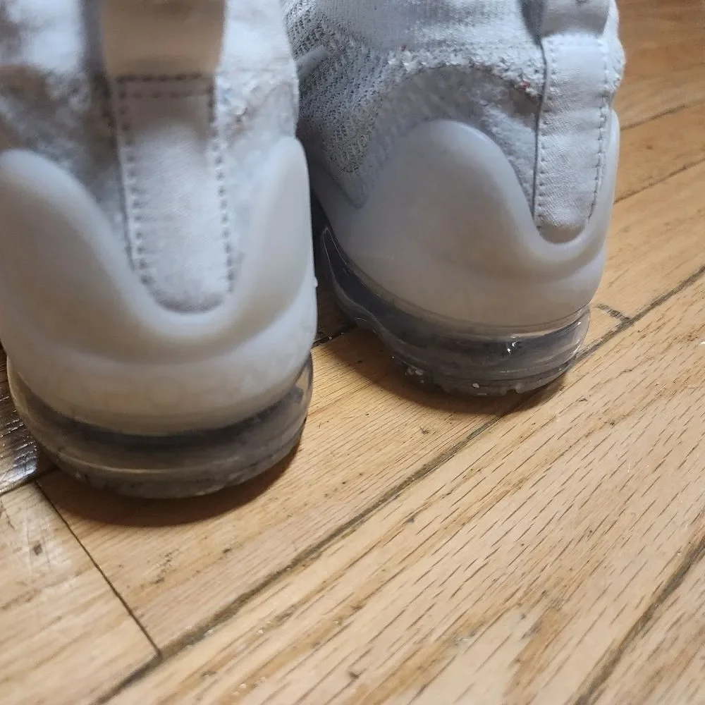 Nike without color sneakers