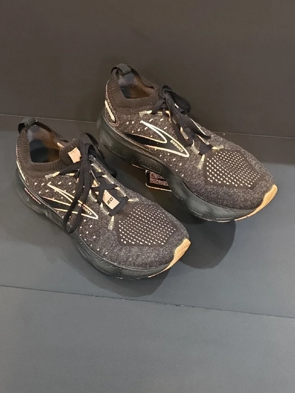 Brooks great knit