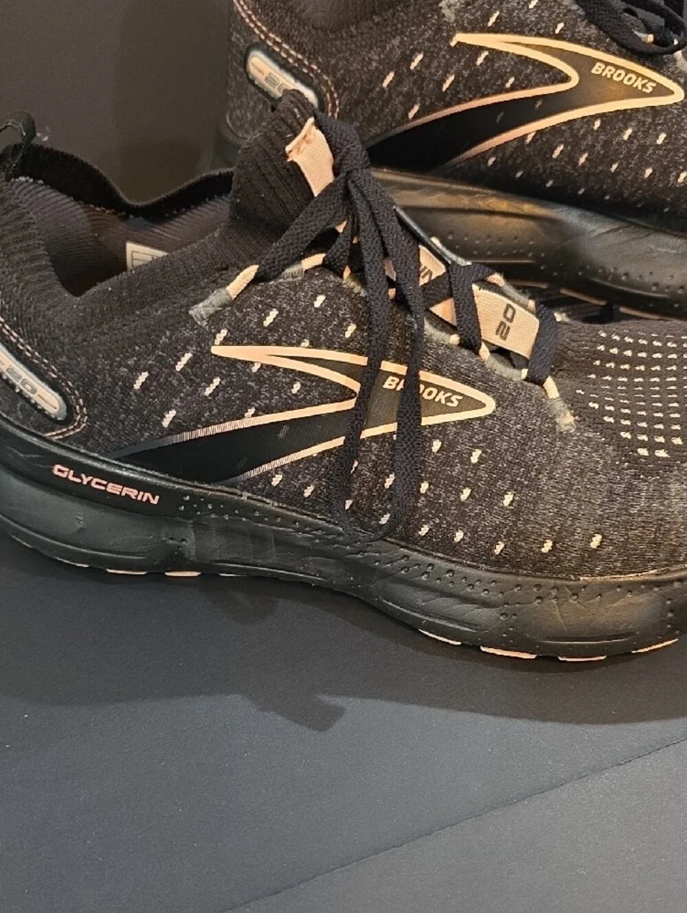 Brooks great knit