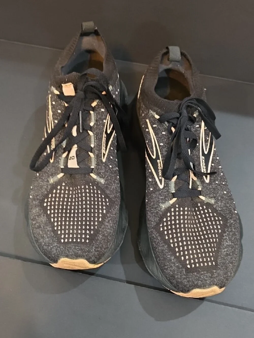 Brooks great knit
