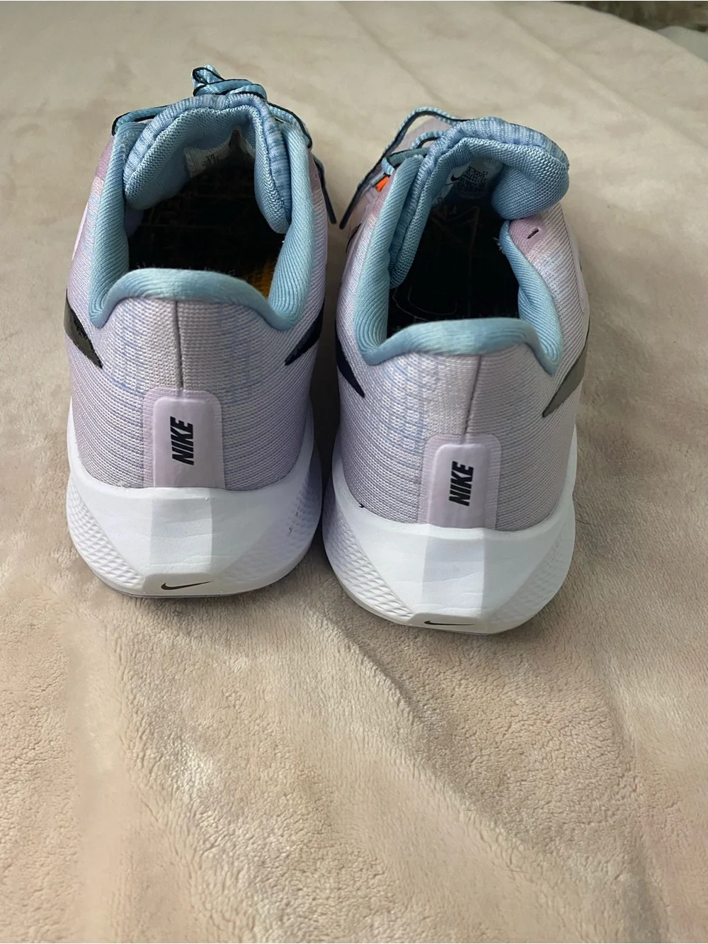 Women's Nike Air Zoom Pegasus 39 Running Shoes Doll Iris Whisper Purple Size 10