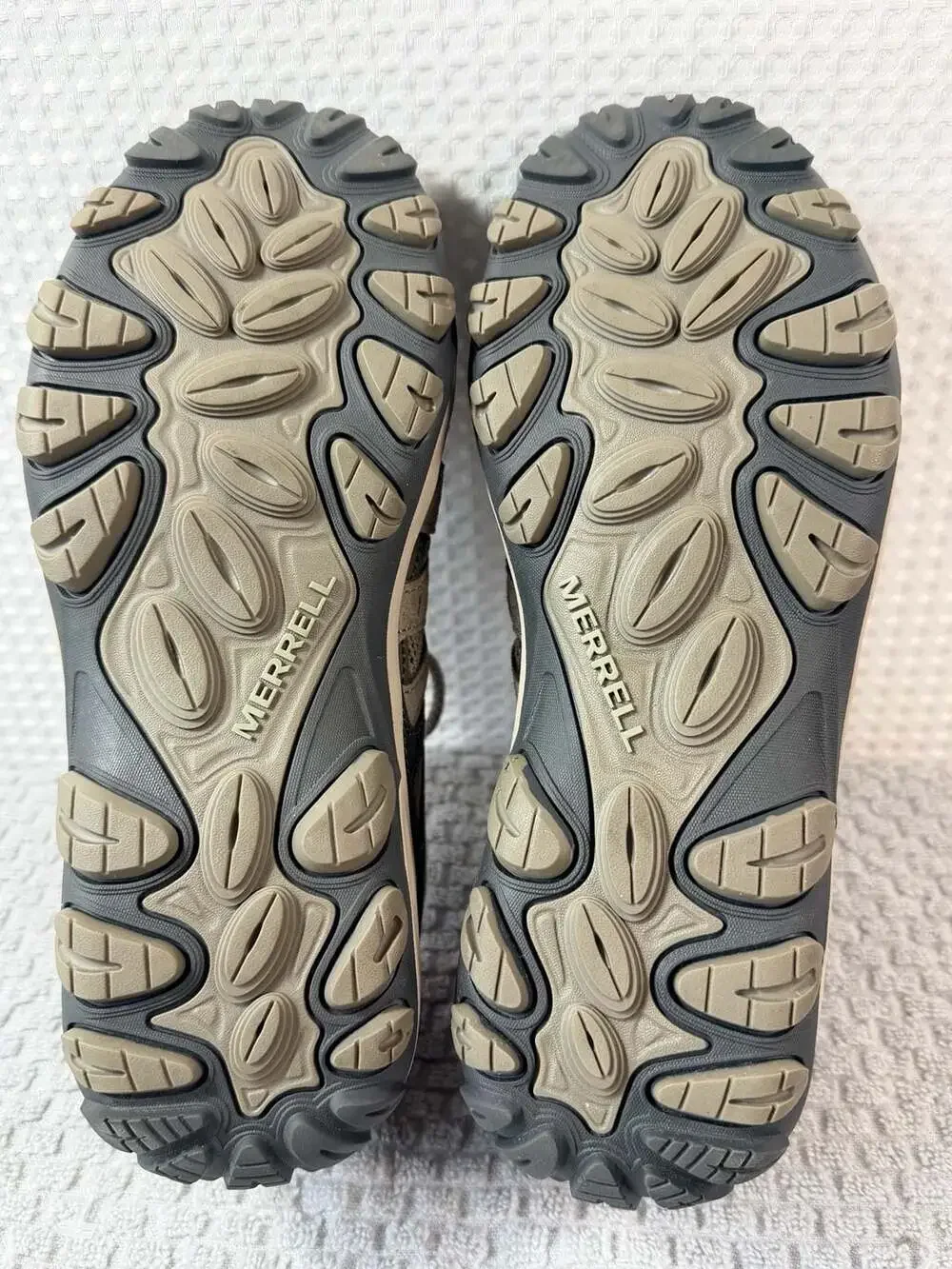 Merrell Accentor 3 Women's Hiking Shoes  Sz 7.5