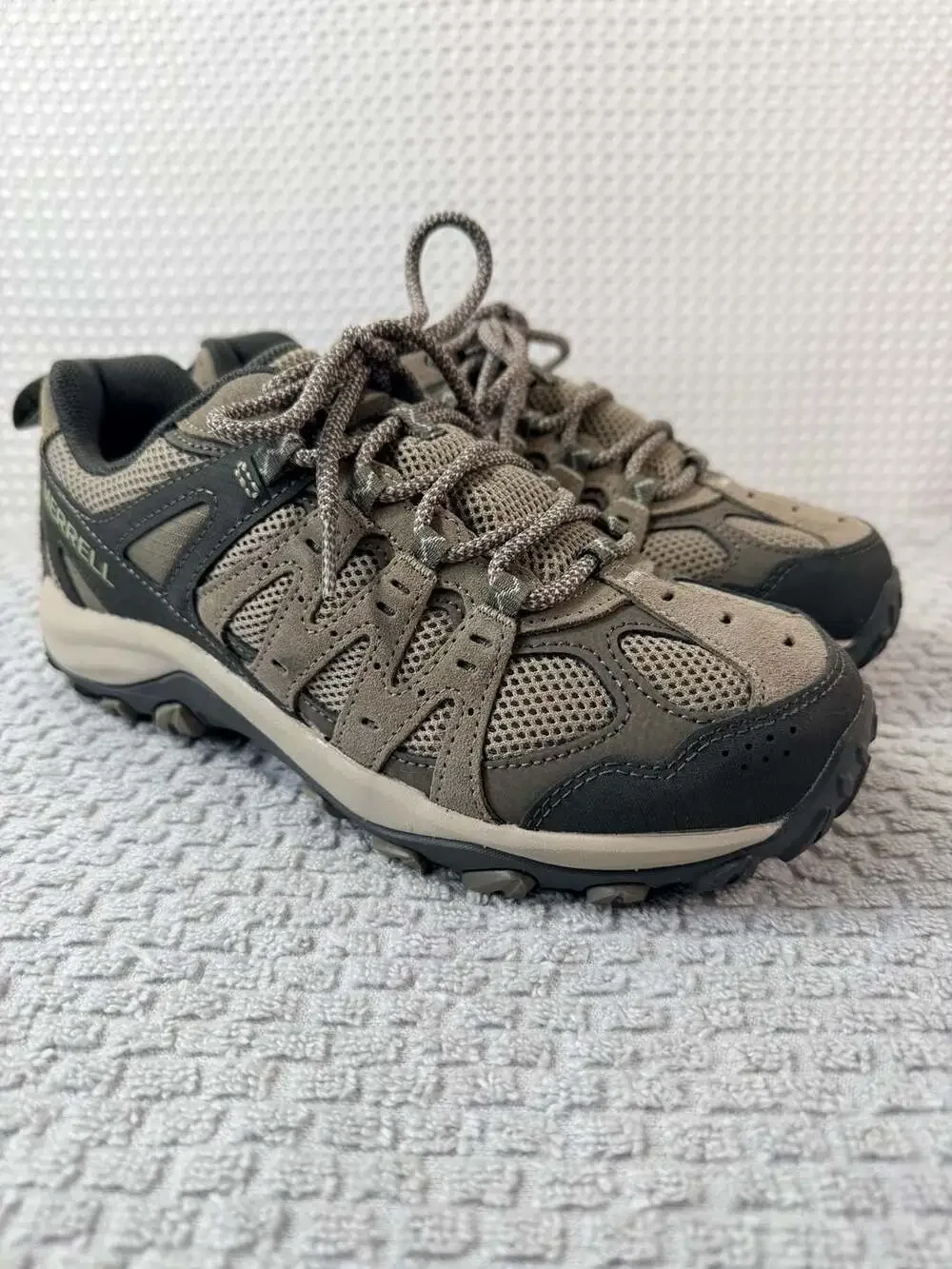 Merrell Accentor 3 Women's Hiking Shoes  Sz 7.5