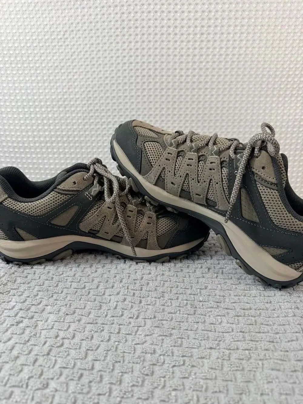 Merrell Accentor 3 Women's Hiking Shoes  Sz 7.5