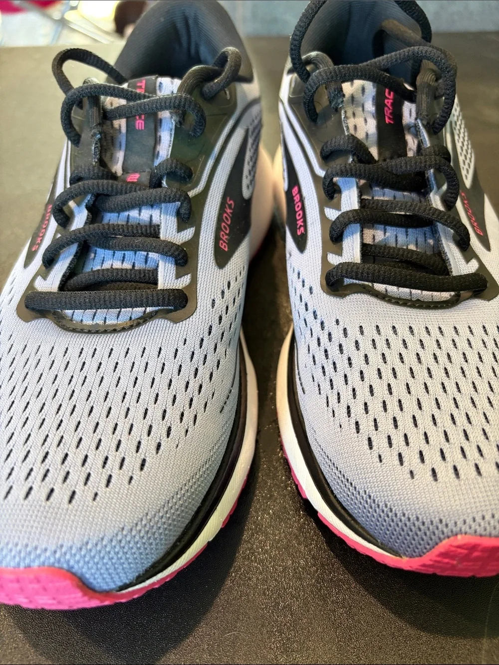 Brooks Trace 2 Women size 9— Light Gray/purple and Pink Brand New