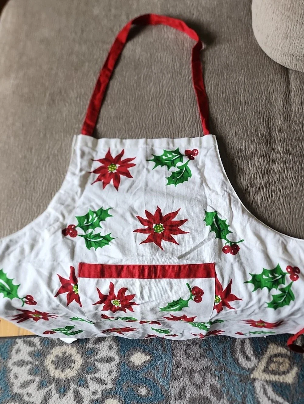 Crate&Barrel Red Poinsettia & Green Holly Holiday Apron