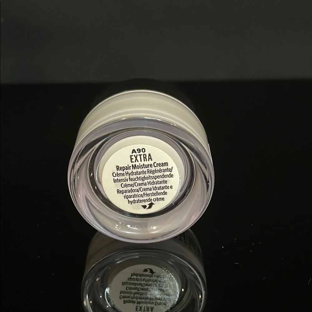 Bobbi Brown experience nourishing