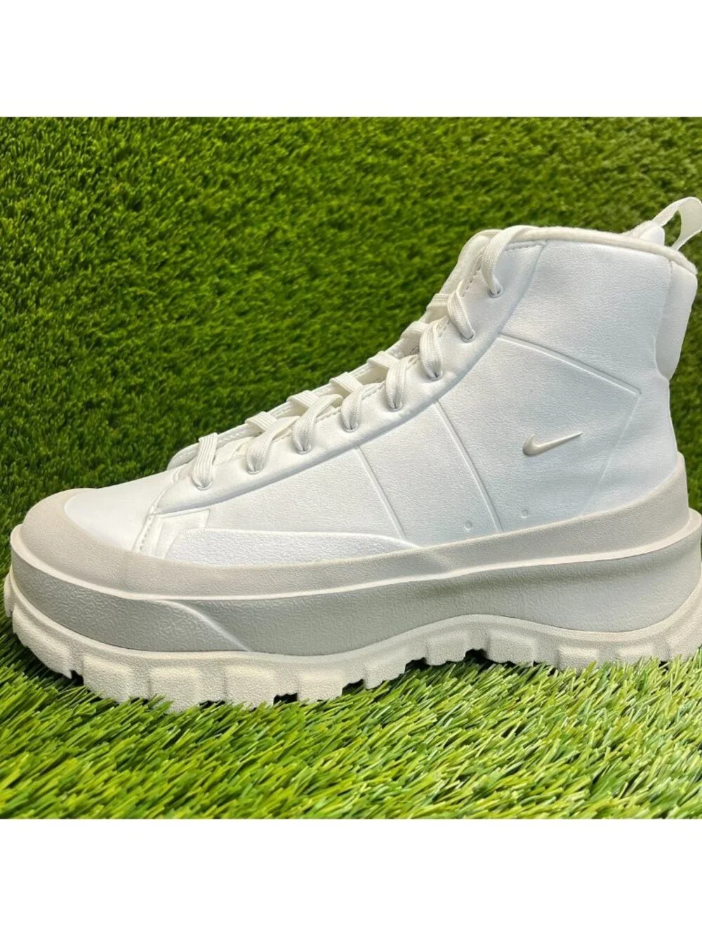 Nike Blazer Roam Mid Womens Size 11 Ivory Athletic Leather Shoes Sneakers