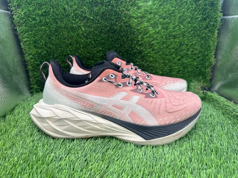 Asics Novablast 4 TR 1012B654 Athletic Sneaker Women's 10 Pink Woven Running