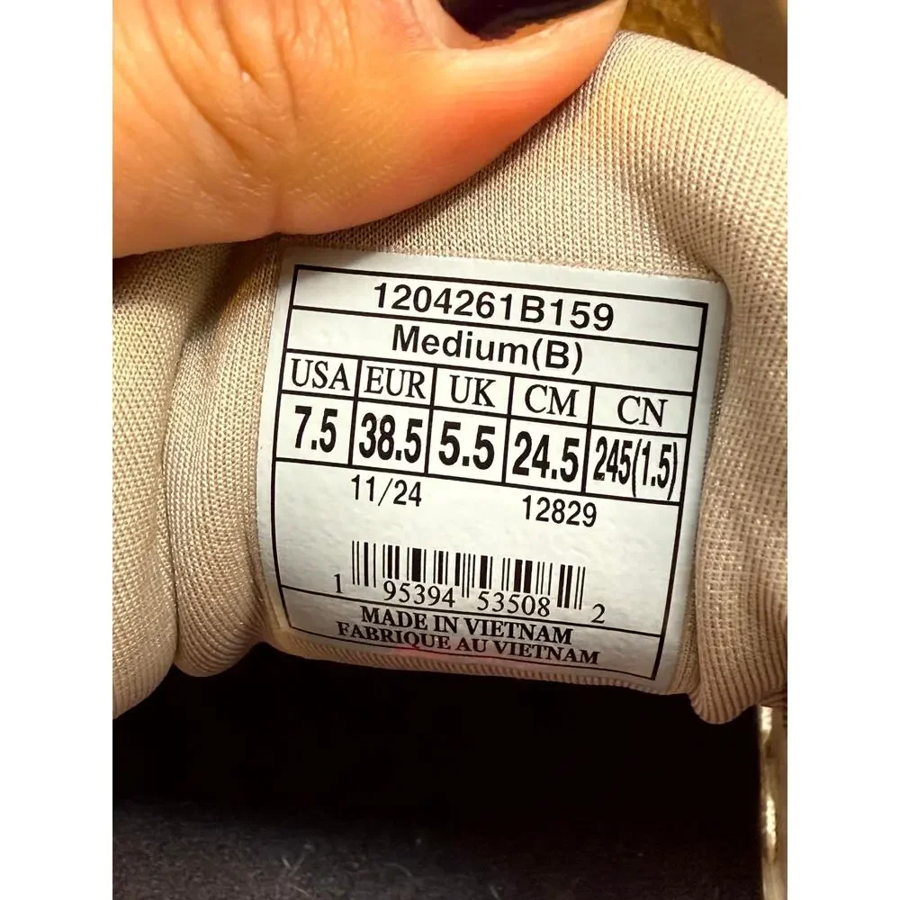 Brooks Adrenaline GTS 24 1204261B159 Athletic Sneaker Womens 7.5B Beige Mesh Gym