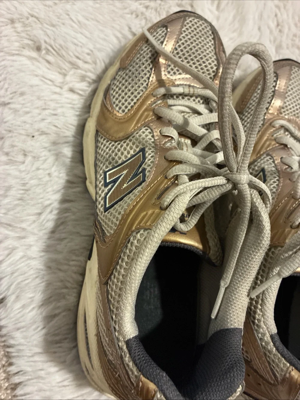 New Balance women new