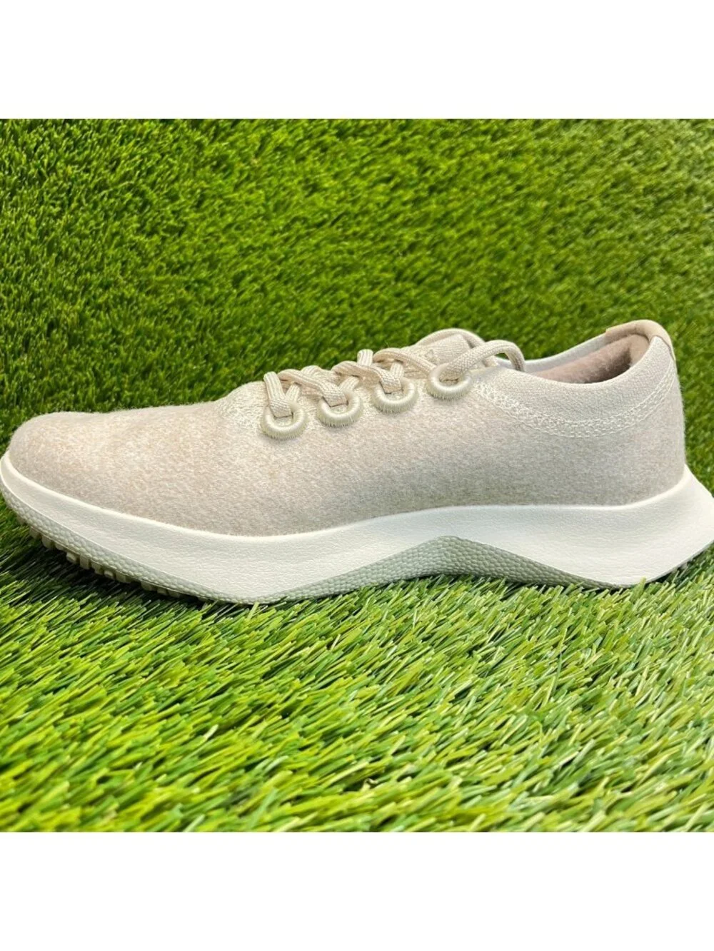 Allbirds Wool Dasher 2 Womens Size 10 Beige Athletic Running Shoes Sneakers