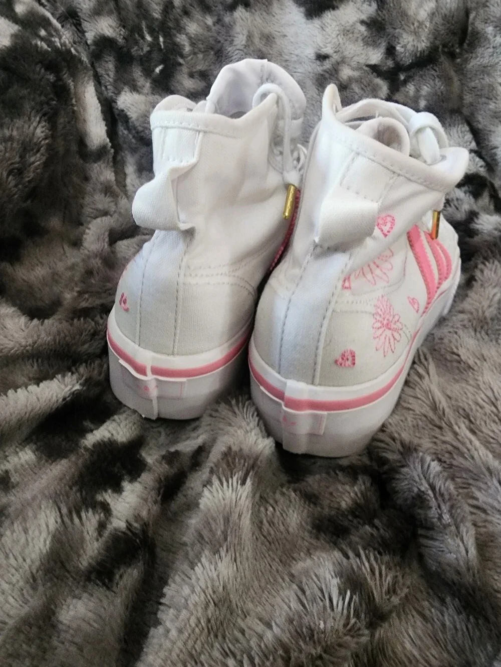 adidas everyday design white