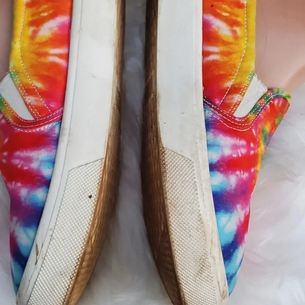 Skechers Tie Dye Slip on Sneakers 9.5‎