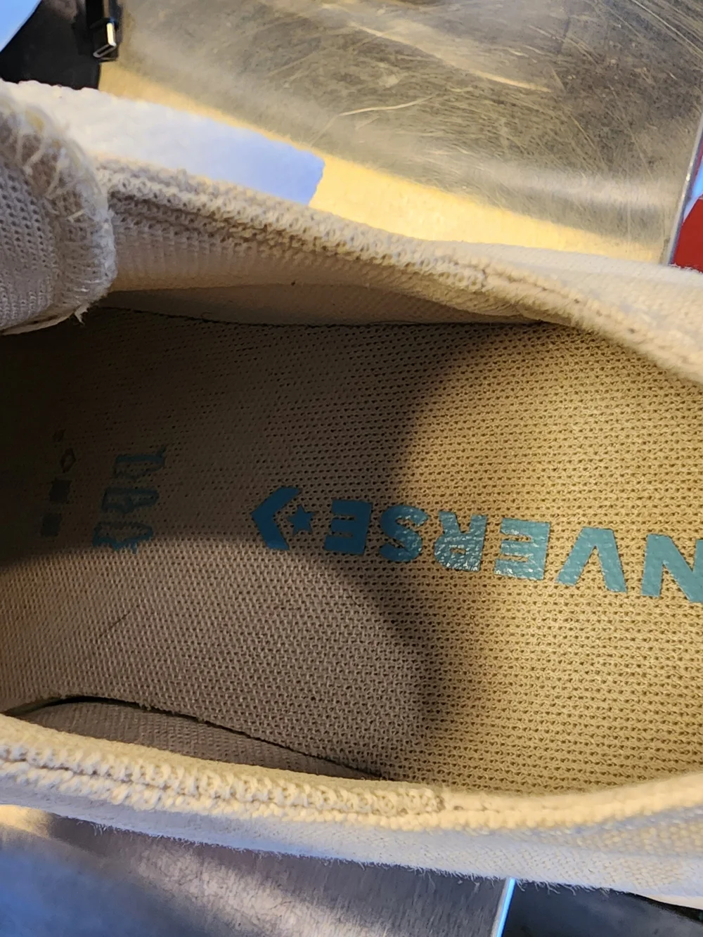 Converse lightly worn