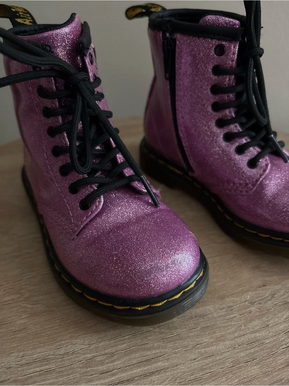 Dr. Martens minor scuff