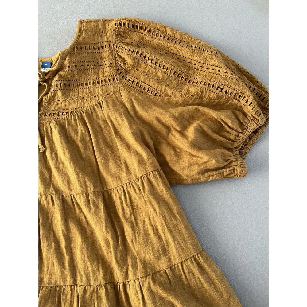 Old Navy Eyelet Lace Tie Neck Womens Top XL Honey Gold Brown Cotton Tiered Boho